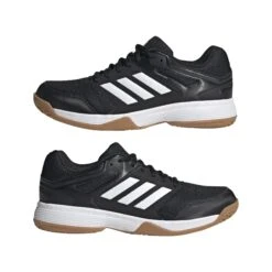 Chaussures Indoor Adidas Speedcourt 21 Chaussures Indoor Adidas Speedcourt -Basketball Produits Magasin adidas id9499 10 footwear photography mirrored pair view white