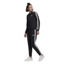 Survêtement Femme Adidas Essentials 3-Bandes 25 Survêtement Femme Adidas Essentials 3-Bandes -Basketball Produits Magasin gm5534 app on model standard white