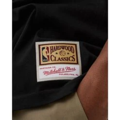 Mitchell & Ness T-shirt Los Angeles Lakers NBA Team Logo -Basketball Produits Magasin mitchell ness bmtrintl1051 lalblck noir 2