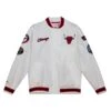 Mitchell & Ness Veste Chicago Bulls Hometown Lw Satin -Basketball Produits Magasin mitchell ness ojbf4986 cbuyypppwhit white 1