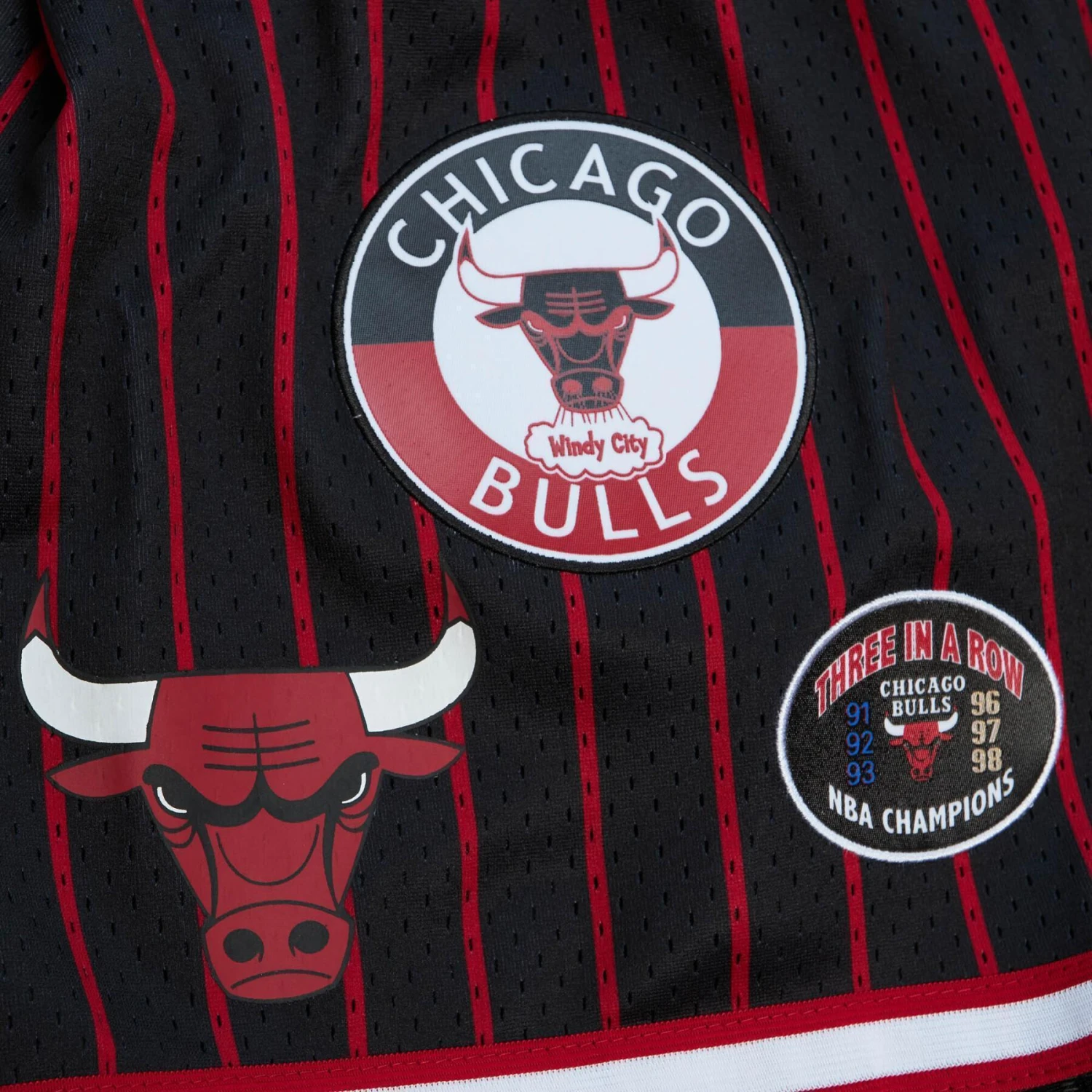 Mitchell & Ness Short Chicago Bulls Hometown Mesh 5 Mitchell & Ness Short Chicago Bulls Hometown Mesh – Image 3