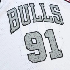 Mitchell & Ness Maillot Chicago Bulls NBA Cracked Cement Swingman 1997 Dennis Rodman 8 Mitchell & Ness Maillot Chicago Bulls NBA Cracked Cement Swingman 1997 Dennis Rodman -Basketball Produits Magasin mitchell ness tfsm5934 cbu97drdwhit 2